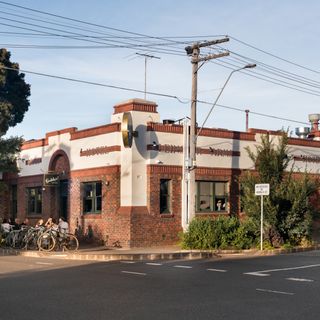Goldy's! Tavern