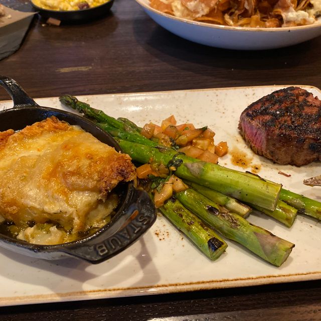 J Gilbert S Wood Fired Steaks Seafood Omaha Restaurant Omaha Ne Opentable J Gilbert S Wood Fired Steaks Seafood Omaha Restaurant Omaha Ne Opentable