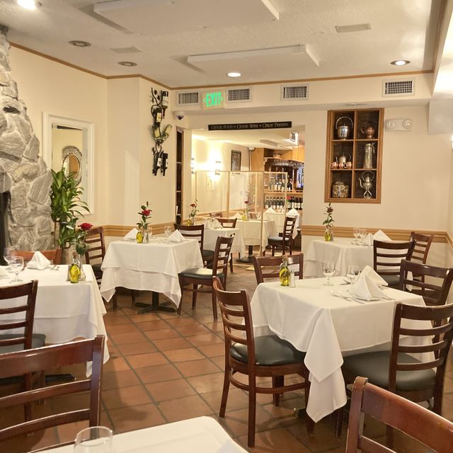 Il Falco Restaurant Long Island City Ny Opentable