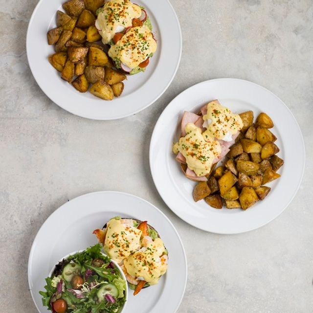 Earls Kitchen Bar Willow Park Calgary Restaurant Calgary Ab Opentable