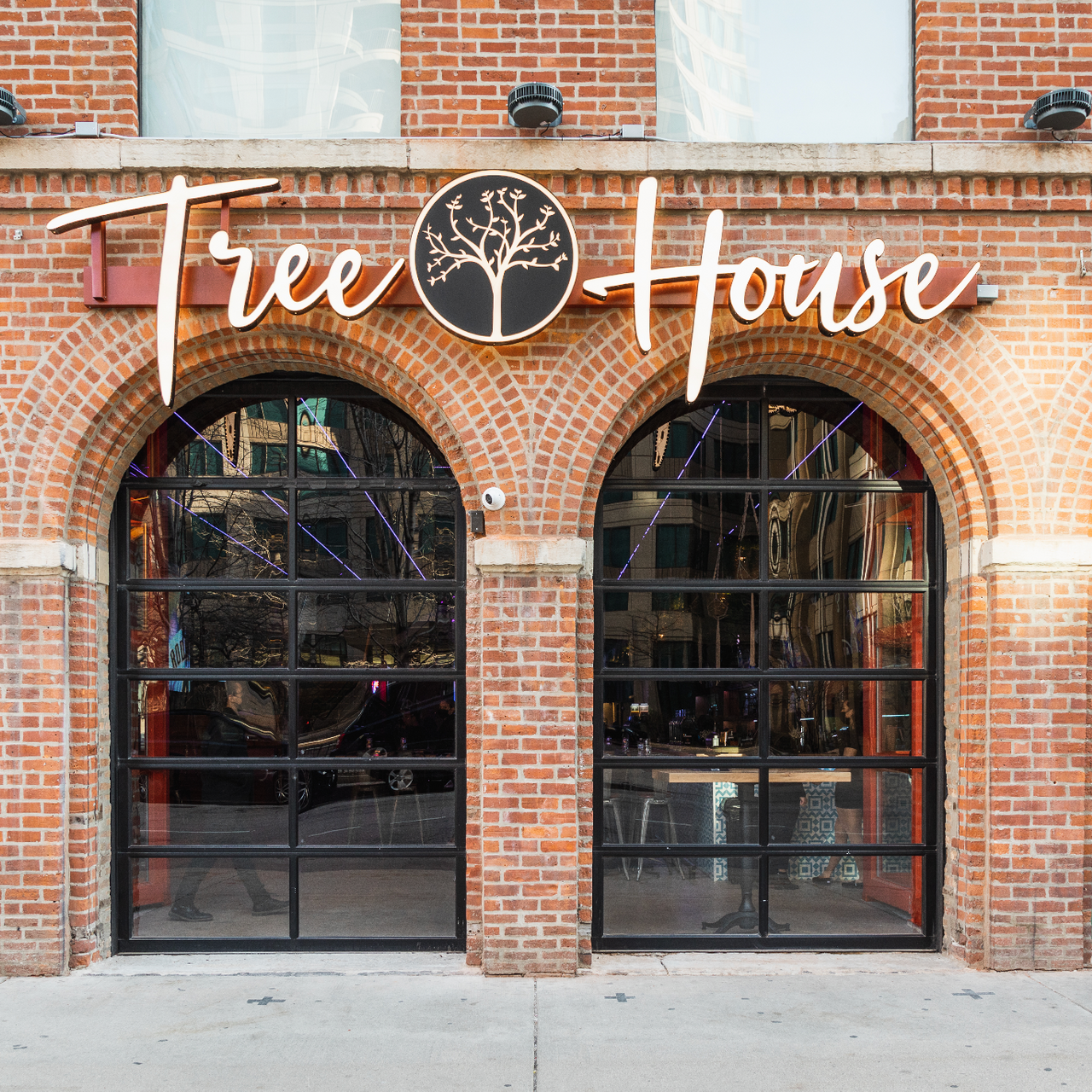 Tree House Chicago Guest List & Table Bookings