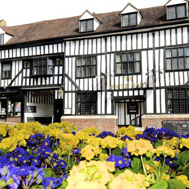 Tudors at the White Hart Hotel Restaurant - St. Albans, Hertfordshire ...