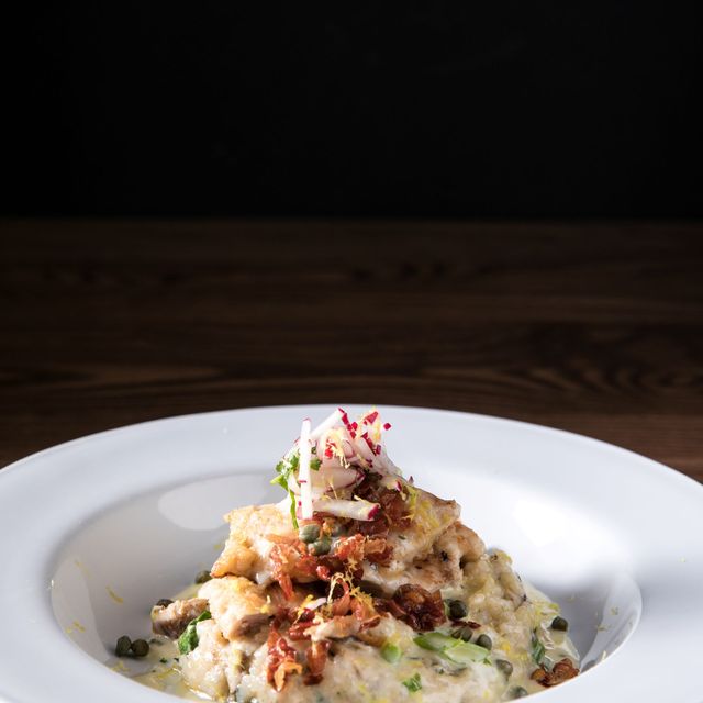 Stone Creek Montgomery Restaurant Cincinnati Oh Opentable Stone Creek Montgomery Restaurant, Round Table Salmon Creek