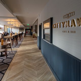 Kittyhawks Bar & Restaurant