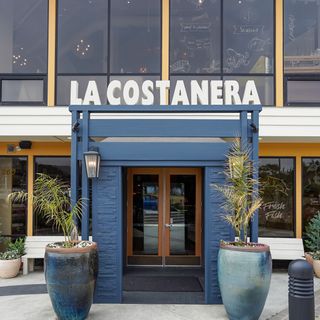 La Costanera