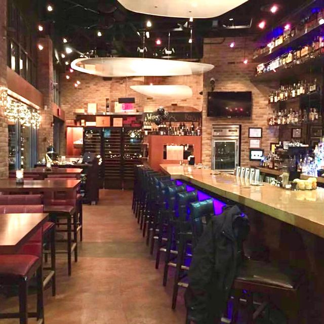 Paulie's Neighborhood Restaurant, Wine Bar & Market Updated 2023