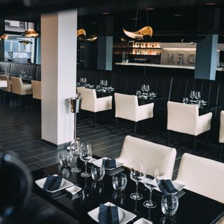 Dusseldorf Area 402 Restaurants On Opentable