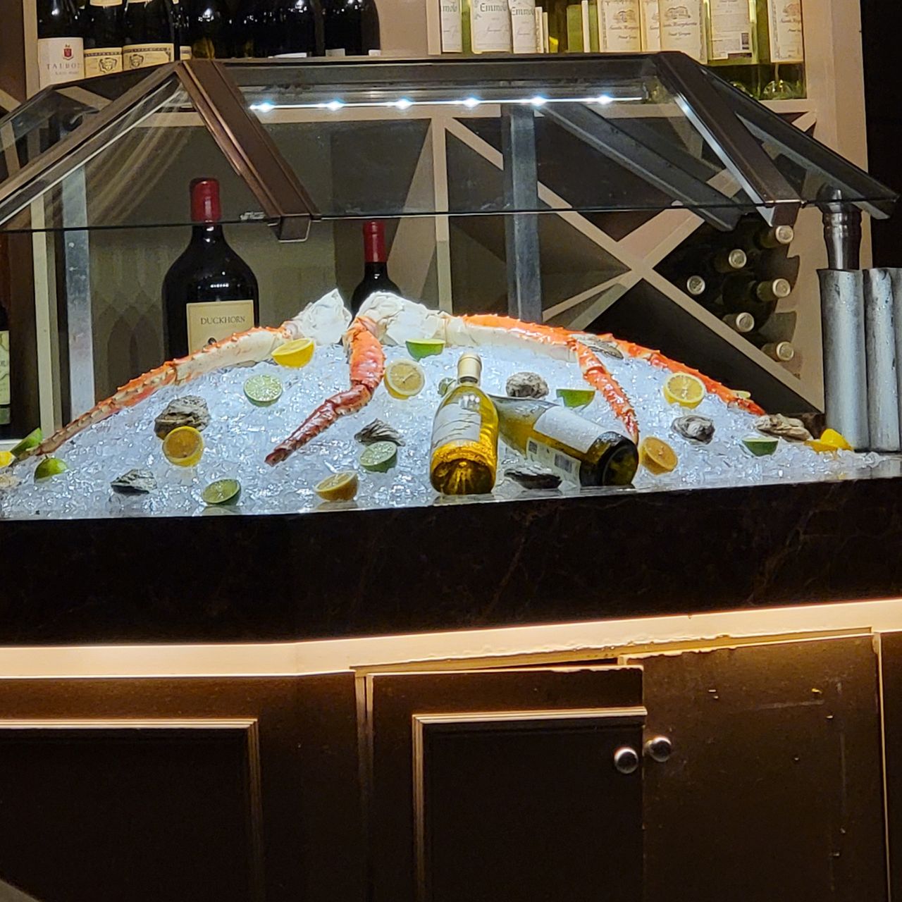 19 Steak and Seafood at Belterra Casino Resort Restaurant ...