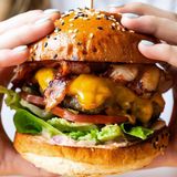 Cover image for Three Crowns Hotel