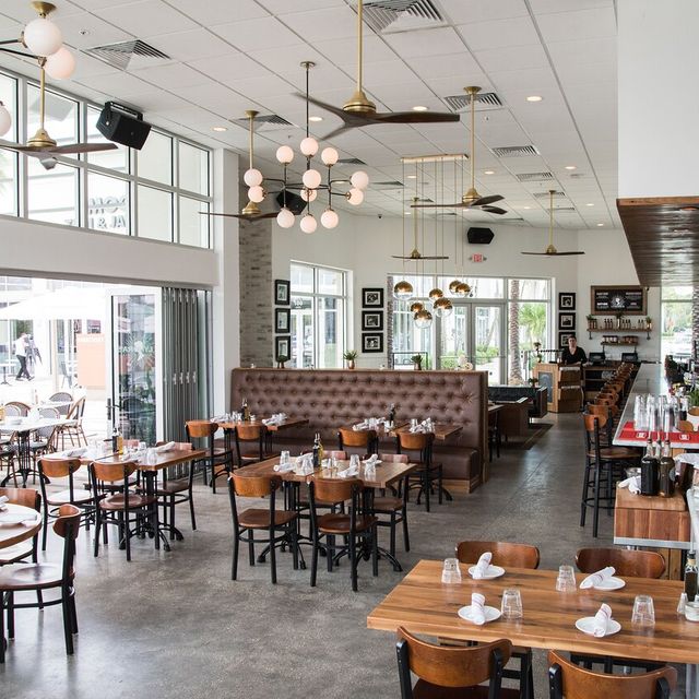 Lynora's Alton Updated 2024, Italian Restaurant in Palm Beach