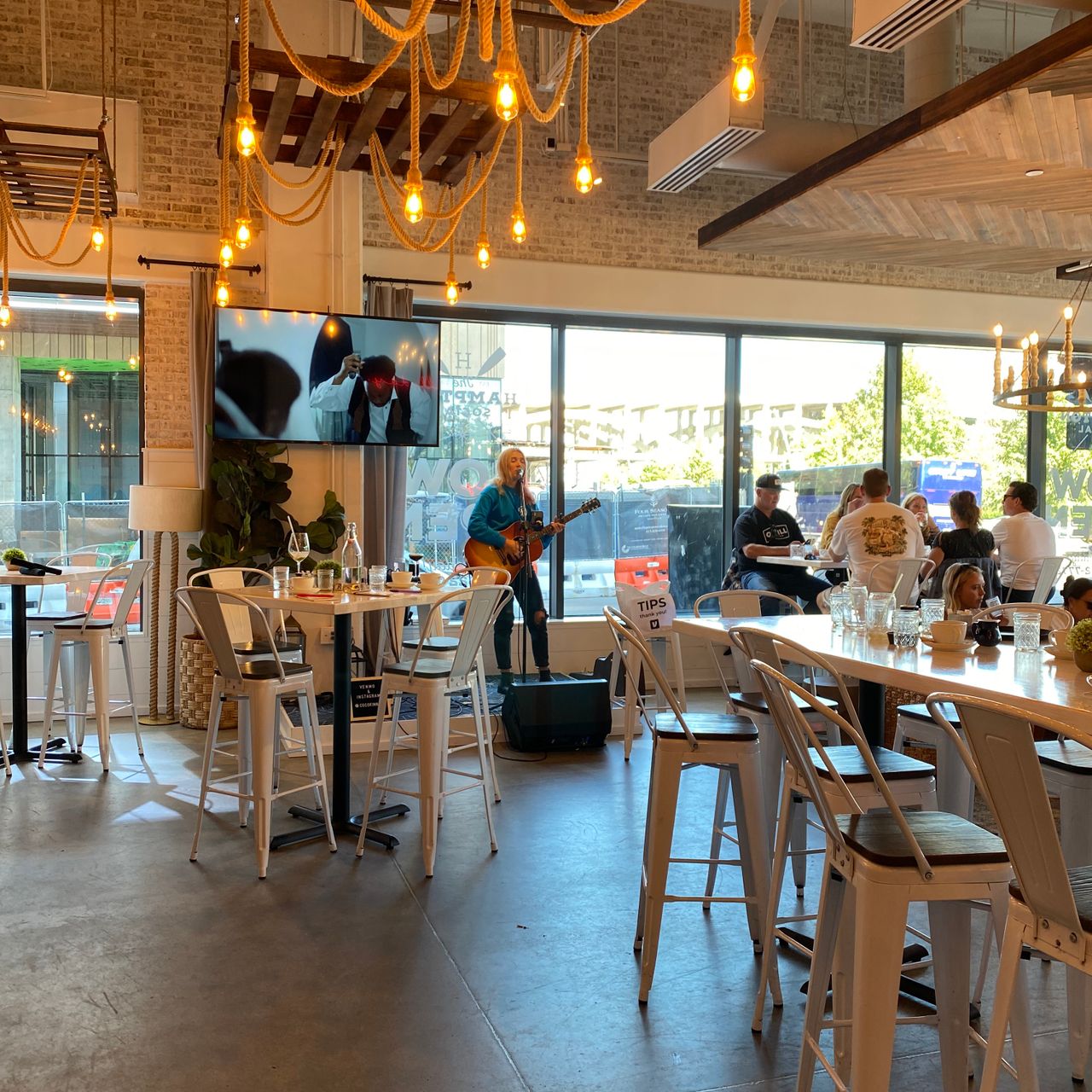 The Hampton Social - Nashville Restaurant - Nashville Tn Opentable