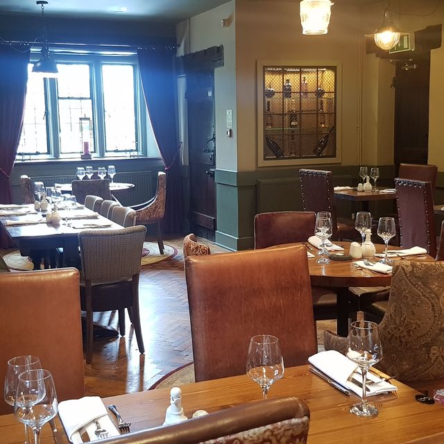 Restaurante Kings Arms, Monkton Farleigh BradfordonAvon, , ENG