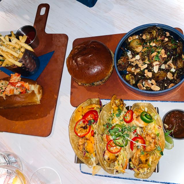 The Hampton Social - Burr Ridge Restaurant - Burr Ridge Il Opentable