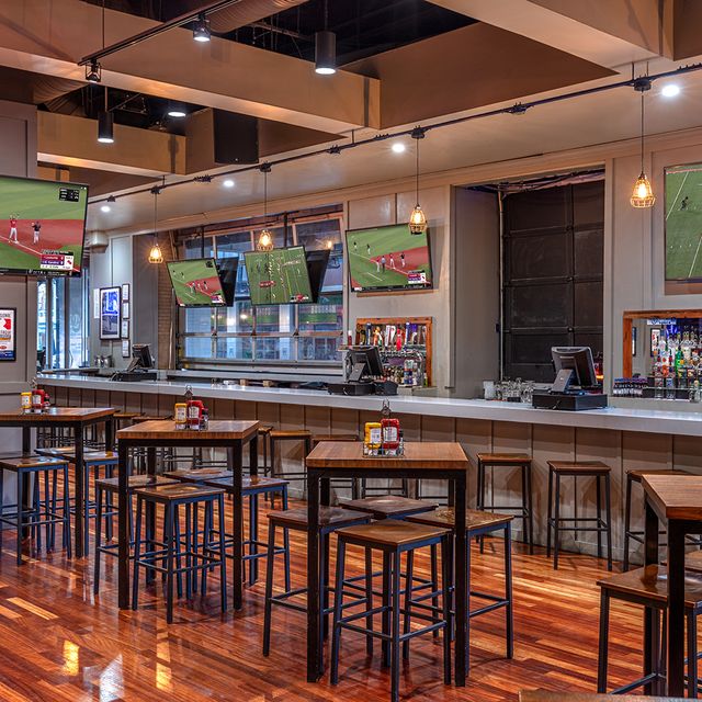 Sports & Social Club Louisville Restaurant - Louisville, KY | OpenTable