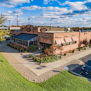 Restaurants near Pro Football Hall of Fame, Canton, OH