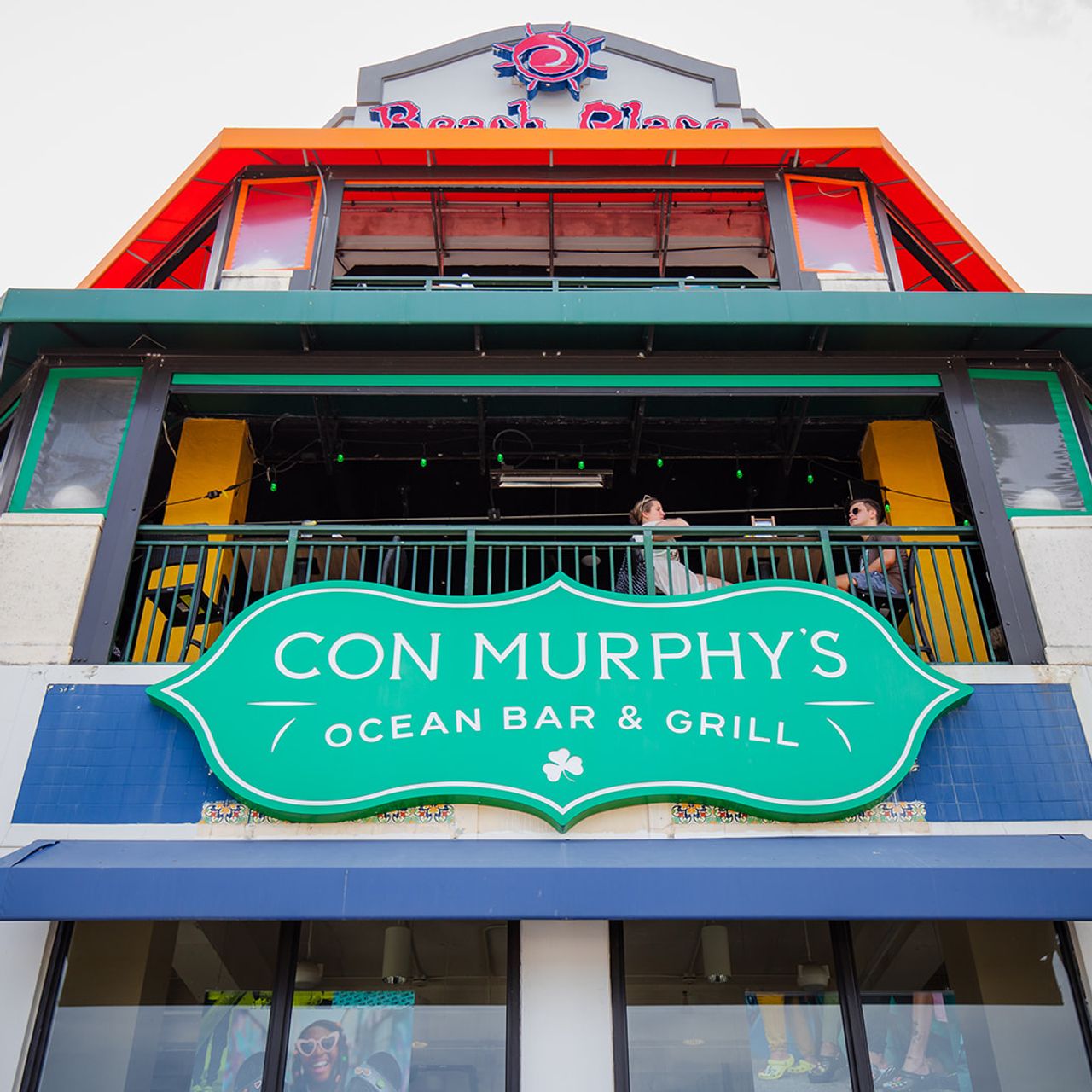 Murphy's bar store and grill