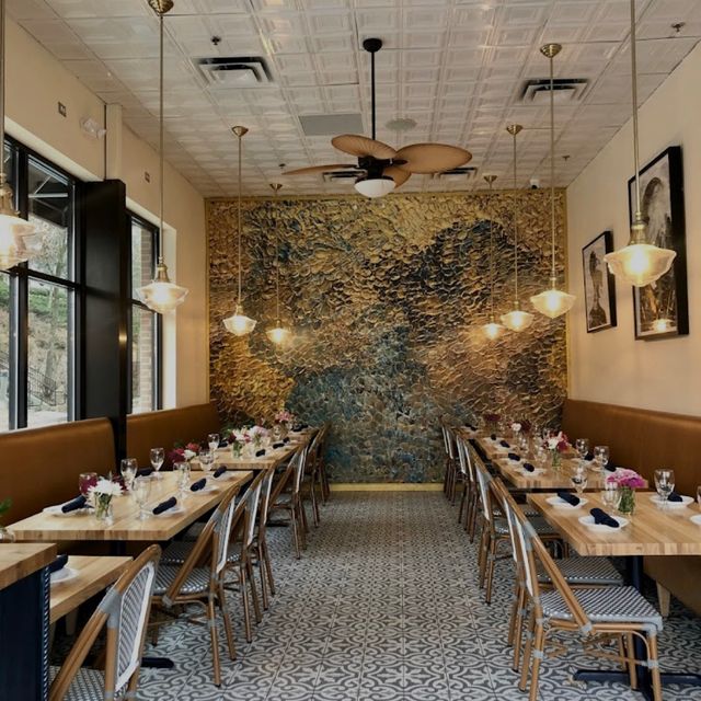 Colonial Kitchen & Bar Sandy Springs Book on OpenTable now