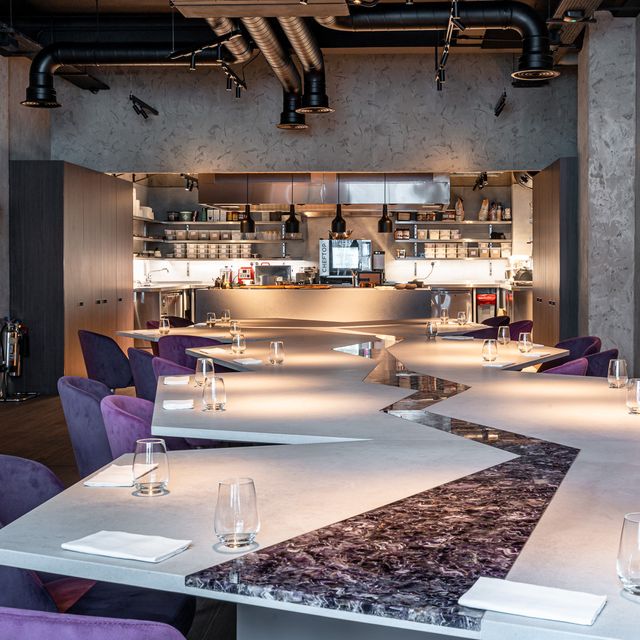 Amethyst Updated 2024, International Restaurant in London, London
