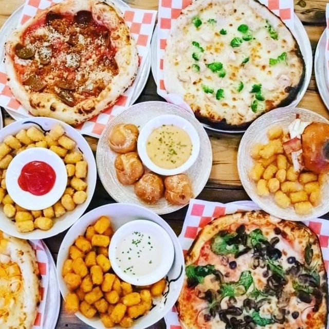 Restaurante Revival Brewing Co. & Lost Valley Pizza Providence, , RI