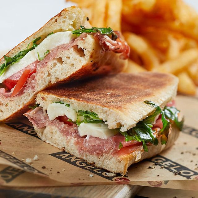 Angelo Elia Pizza, Wine Bar and Tapas Oakland Park Restaurant