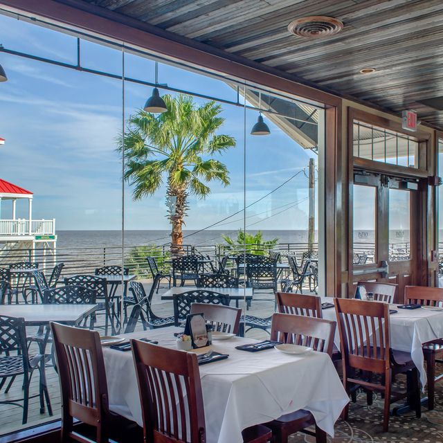 Landry’s Seafood House – New Orleans Lake Pontchartrain Restaurant ...