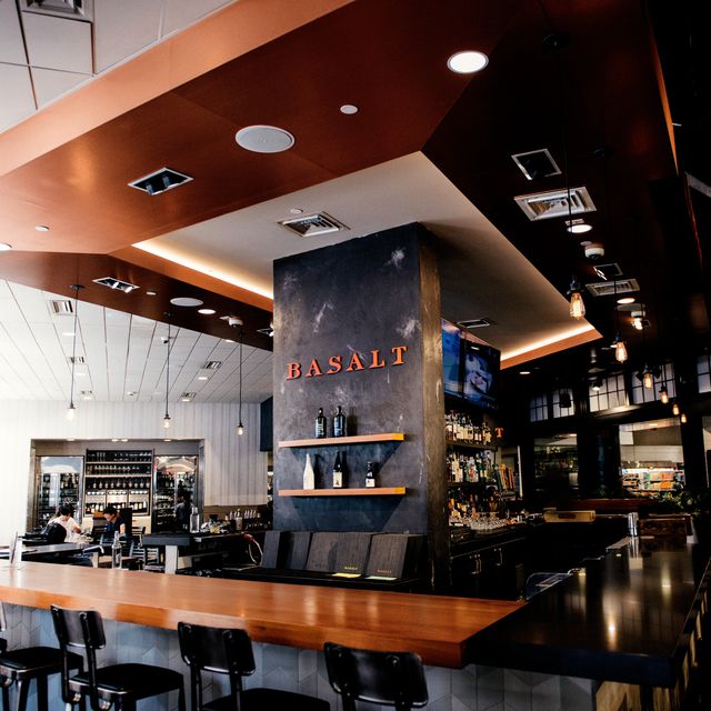 Basalt Restaurant @ Dukes Lane Market and Eatery - Honolulu, HI | OpenTable