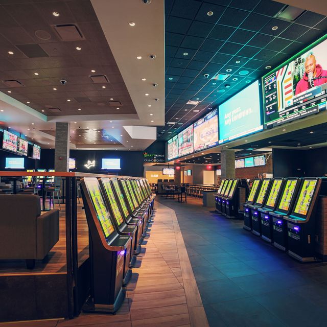 DraftKings Sportsbook Restaurant East St. Louis, IL OpenTable