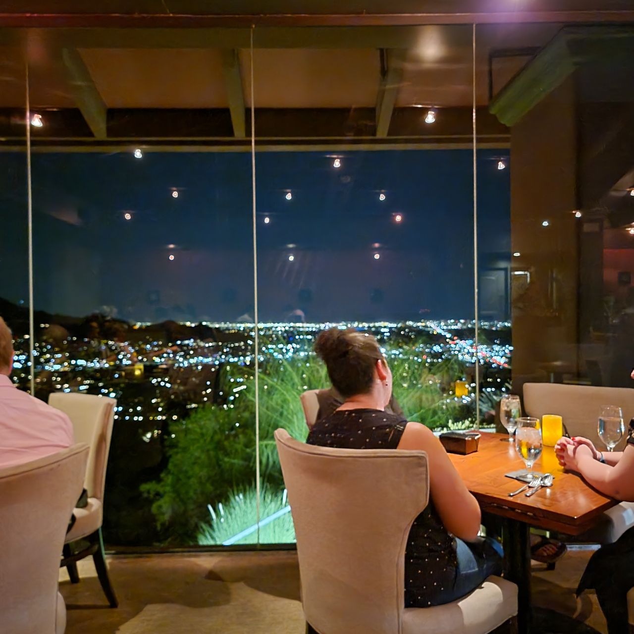 Different Pointe of View Restaurant - Phoenix, AZ