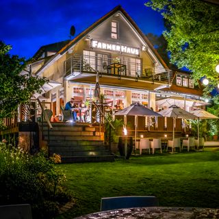Ein Foto von FARMERHAUS
