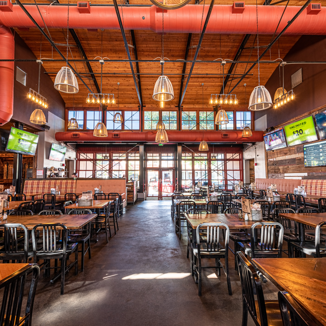 Sauced BBQ & Spirits Walnut Creek Restaurant Walnut Creek, CA