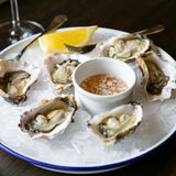 Oysters & Fizz photo