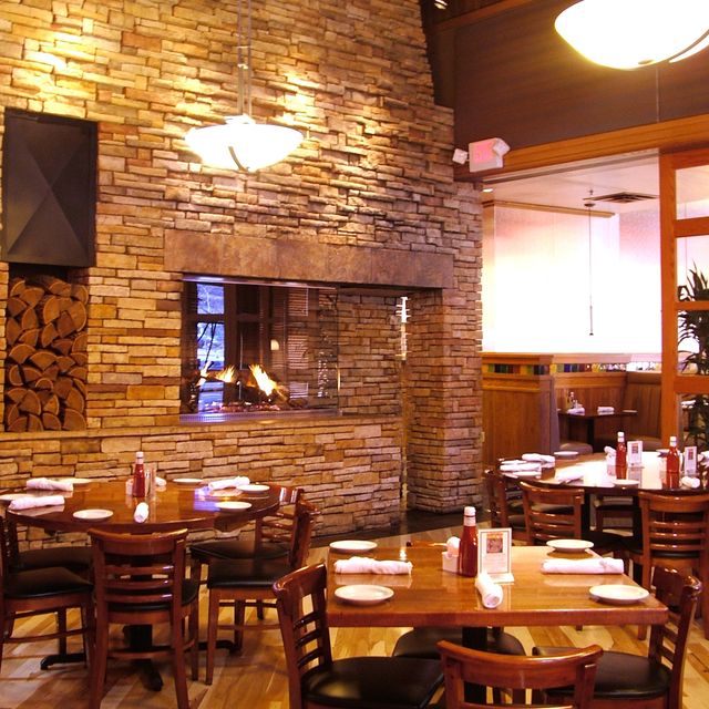 restaurant-lazlo-s-brewery-grill-south-lincoln-ne-opentable