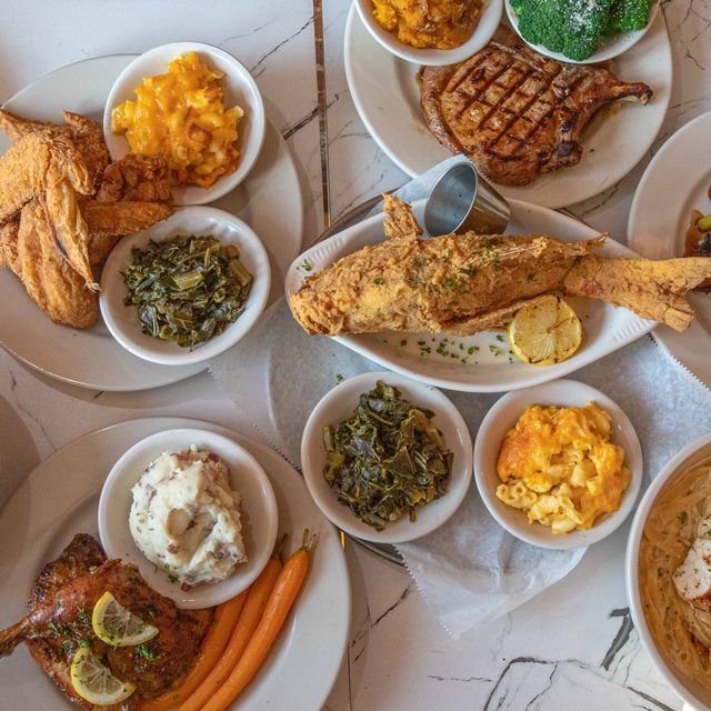 douglasville restaurant open 4th of july