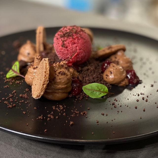 Sucrée Dessert & Wine Bar Restaurant Essendon, AUVIC OpenTable