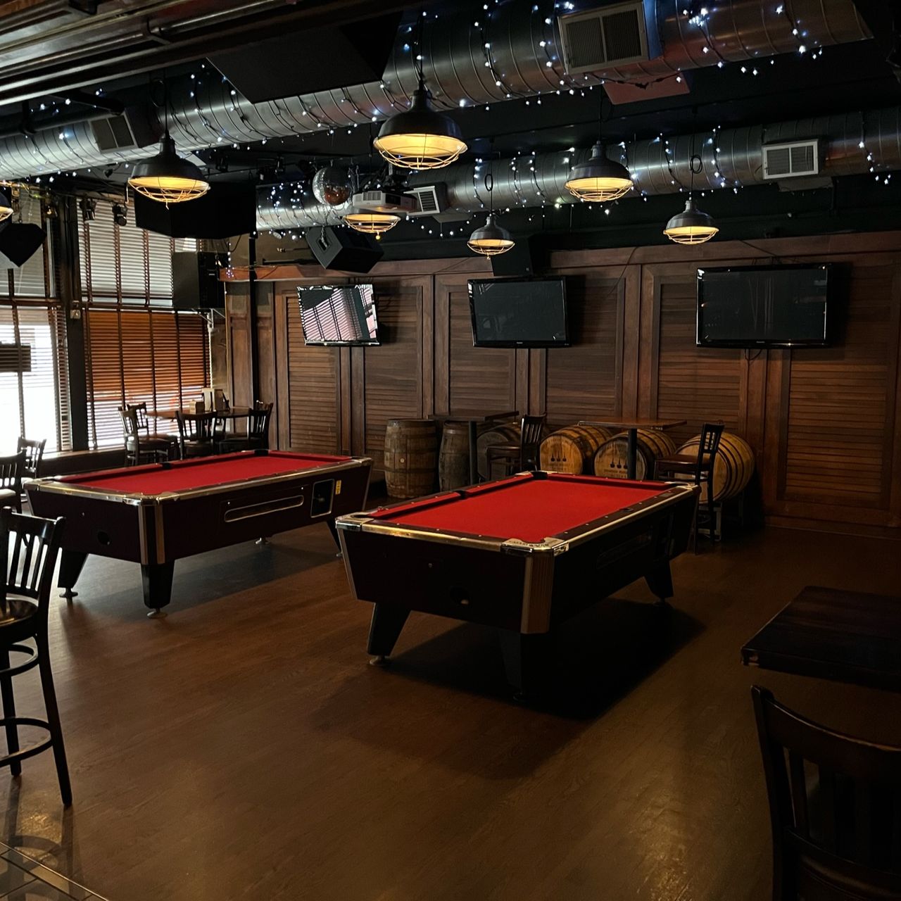 Dallas Cowboys Game Room Merchandise, billiards room, bar