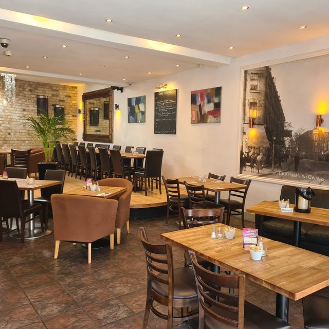 Trio Pizzeria Restaurant - London, | OpenTable