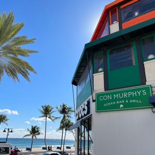 Con Murphy's Ocean Bar & Grill