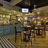 Cover image for Hyde Park Hotel Leeds