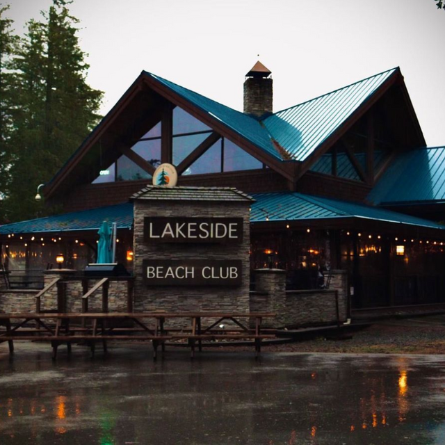 The Lakeside Beach Club Restaurant - Cultus Lake, BC