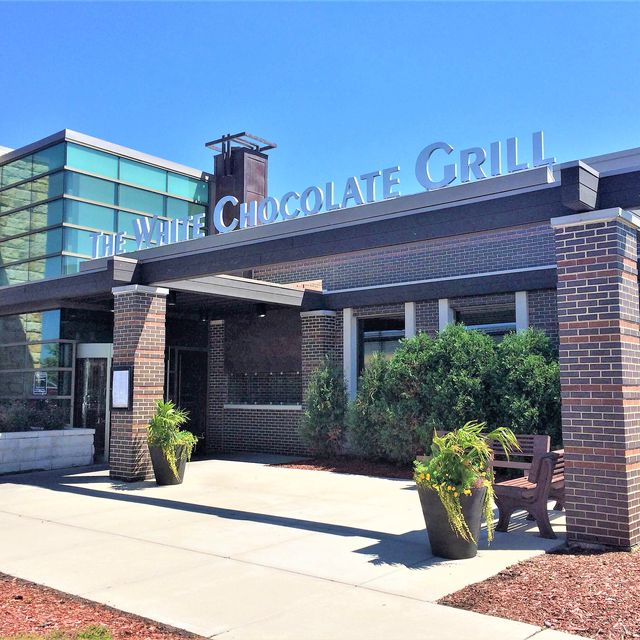 White Chocolate Grill Naperville Updated 2024, American Restaurant