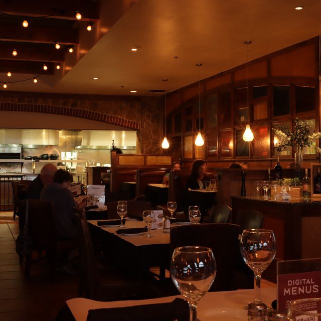 Romano's Macaroni Grill Harrisburg Updated 2024, Italian Restaurant in Harrisburg, PA