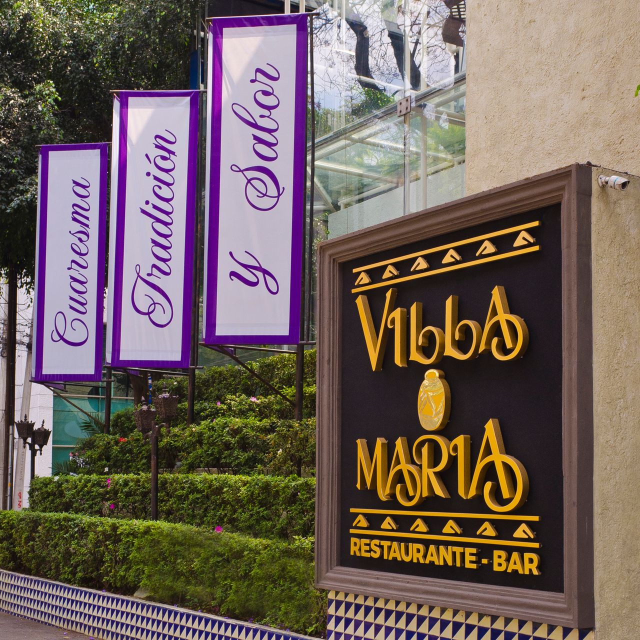 Actualizar 52+ imagen epoca de oro bar guadalajara Abzlocal.mx