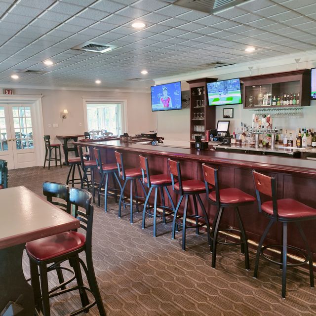 Moorestown Field Club Updated 2024, American Restaurant in Moorestown, NJ