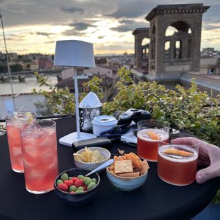 Empireo - Rooftop & Pool American Bar by Hotel Lucchesi – Firenze