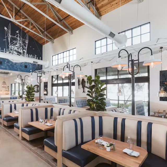 Lure Fish House Porter Ranch Updated 2024, Seafood Restaurant in