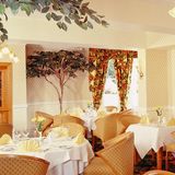 Cover image for Arundel House Hotel