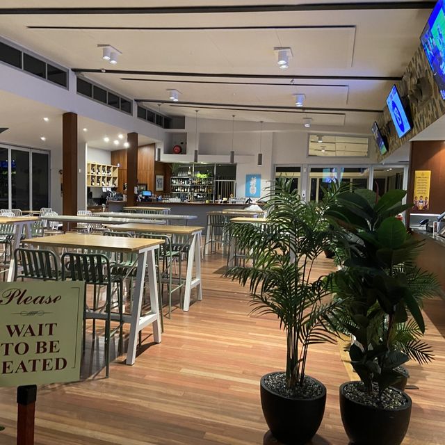 Pineapple Hotel Updated 2024, Australian Restaurant in Kangaroo Point