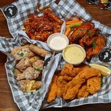 Bottomless Wings & Drinks Photo