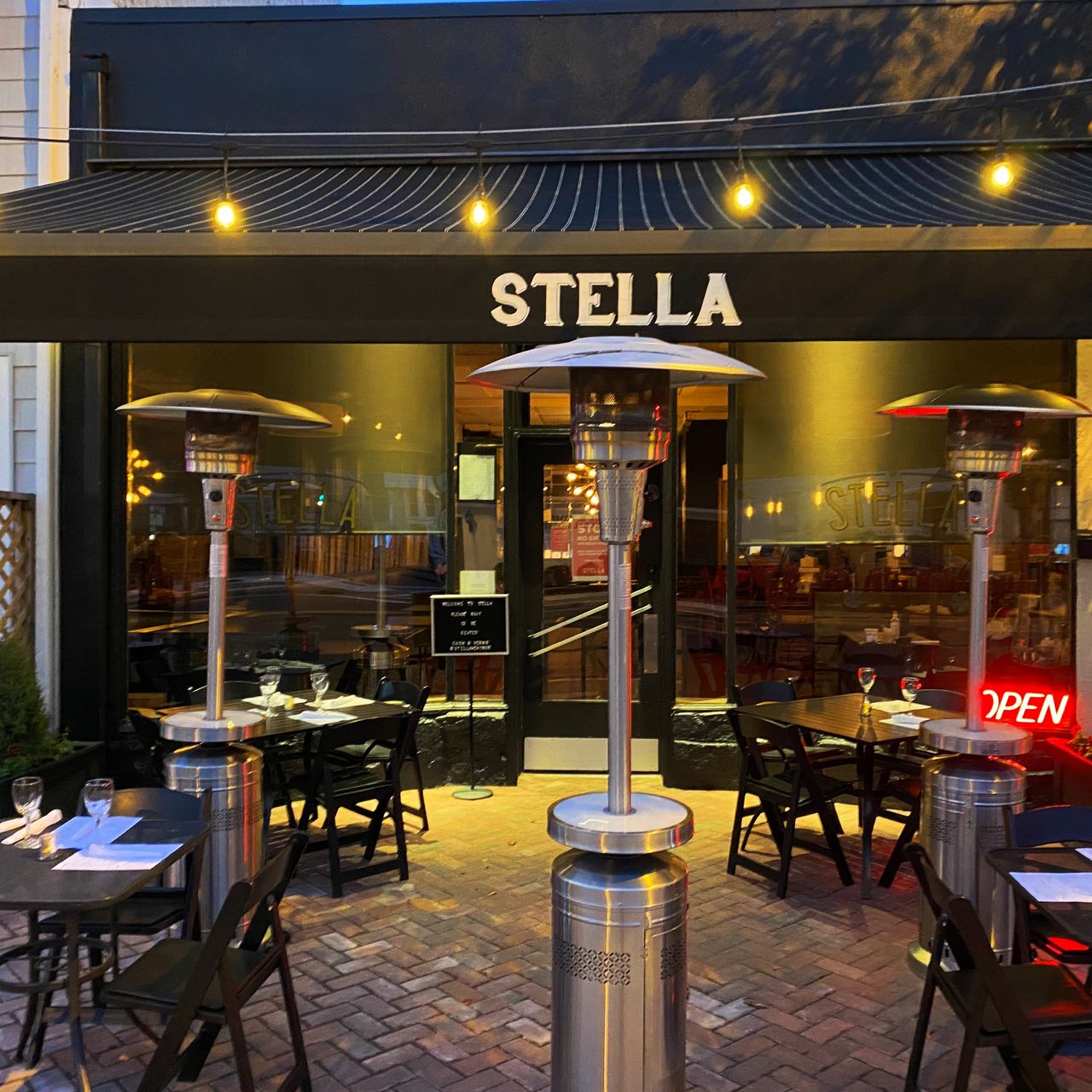 Stella restaurant deals