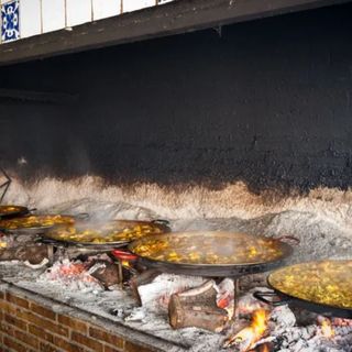 El Chiringuito - Open Seas Paellas Españolas